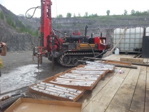 Forage aux diamants dans une carrière sur la rive sud de Montréal