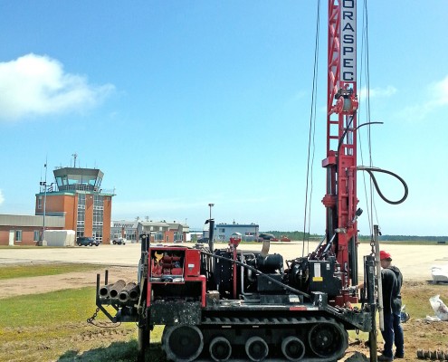 Forages environnementaux sur le site de l'aéroport de Baie-Comeau